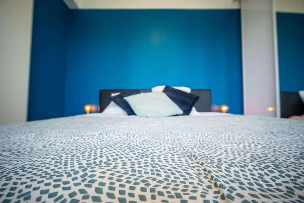 Apartment Le Forbin, Cosy Et Climatise Avec Balcon Marseilles